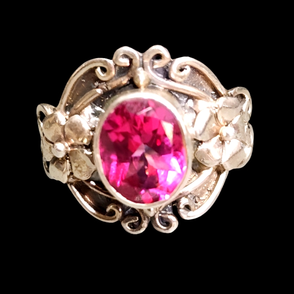 Sterling silver ring with flowers and pink stone size 8  Southwestern Cowgirl